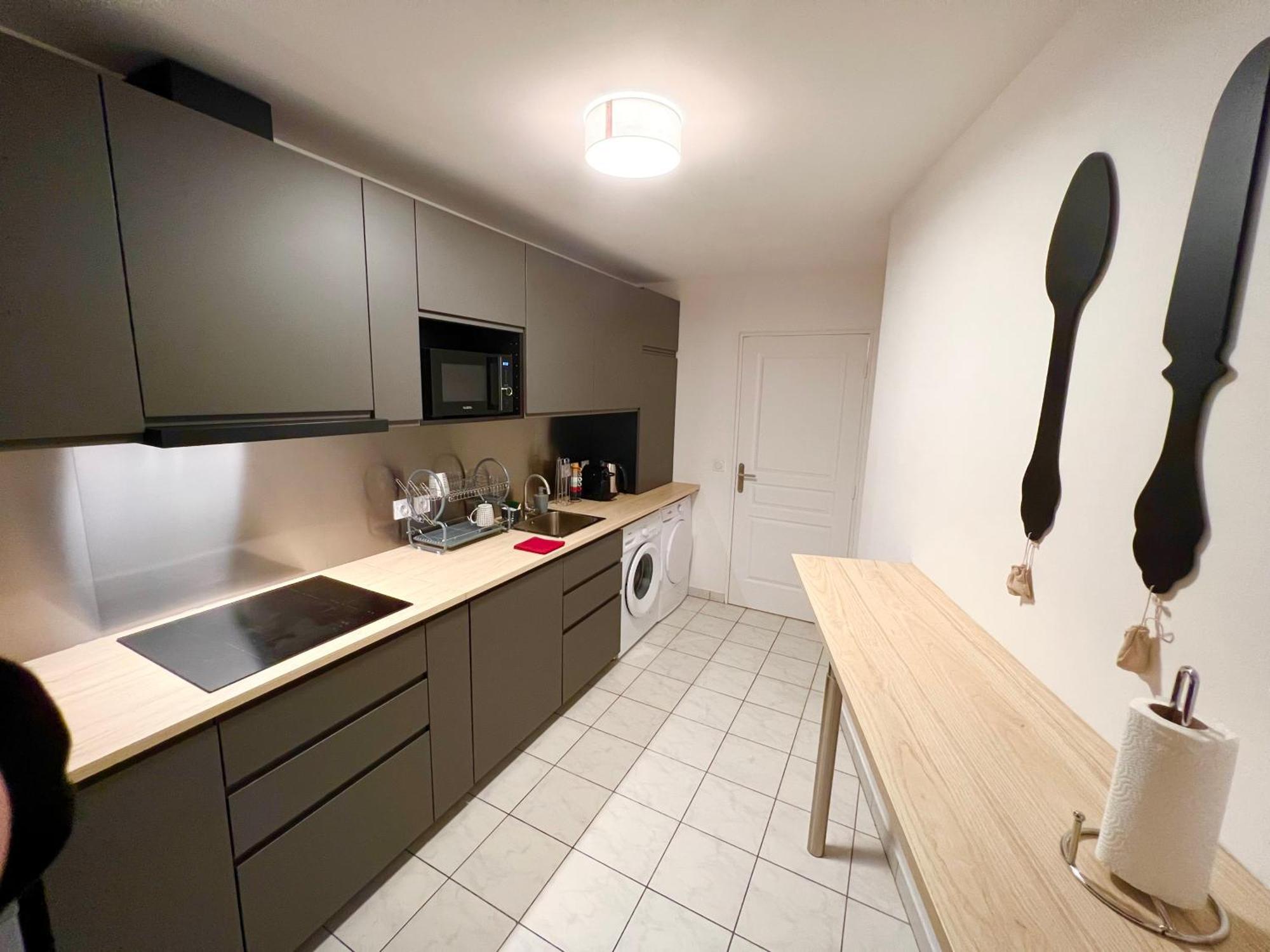 Paris-Montrouge Magnifique Appartement 3 Pieces De 75M2 Avec Parking - Tres Cosy Pour 1 - 8 Personnes Refait A Neuf -Entire Apartment Luxurious And Warm -Montrouge Paris 14Eme - Proche Aeroport Orly Parc Expositions Porte De Versailles Free Wifi Grat Kültér fotó